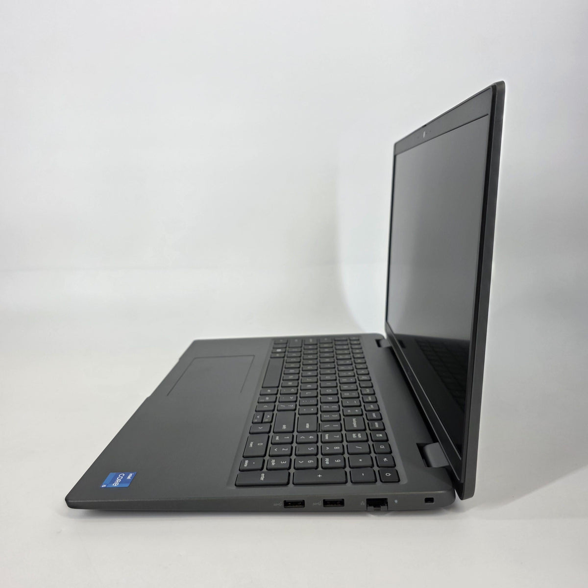 Dell Latitude 3540 15.6 Black 1.3 GHz Intel Core i5 13th Gen. 16GB