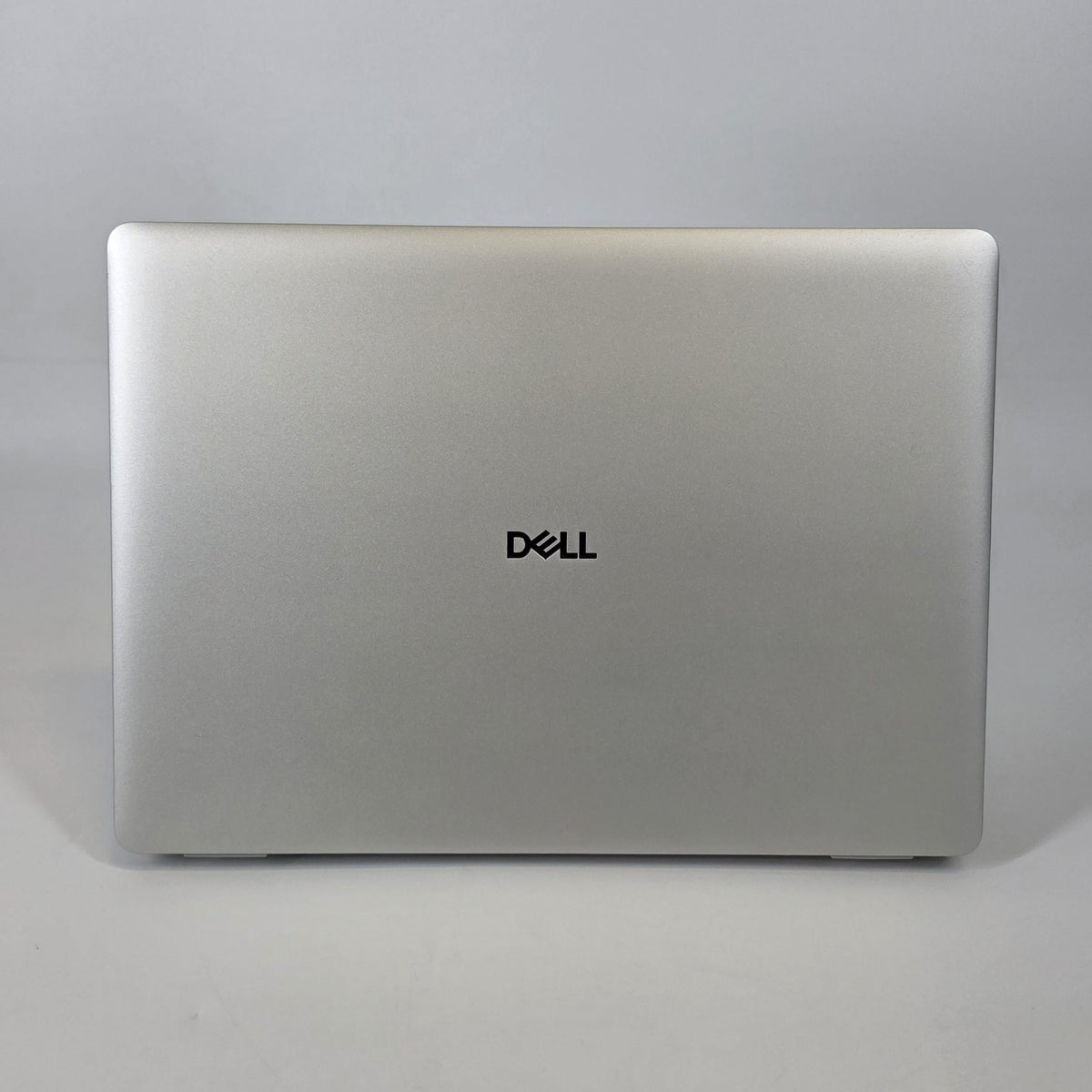 Dell Pro 14 PC14250 Platinum Silver 2.1 GHz Intel Core 7 32GB RAM