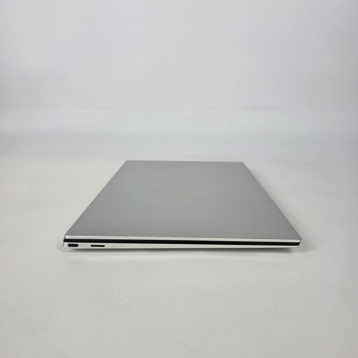 Dell XPS 13 9310 Silver 2.8 GHz Intel Core i7 11th Gen. 32GB RAM 1TB