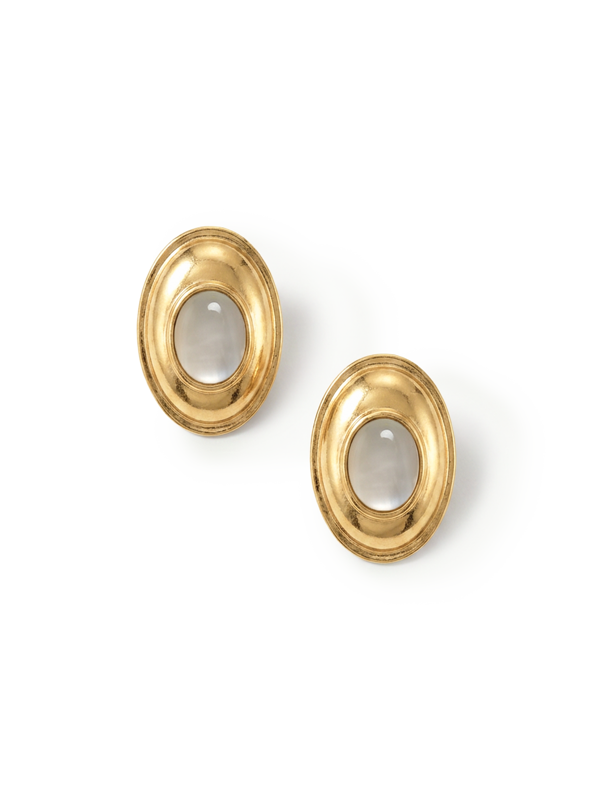 Cat’s Eye Cabochon Earring