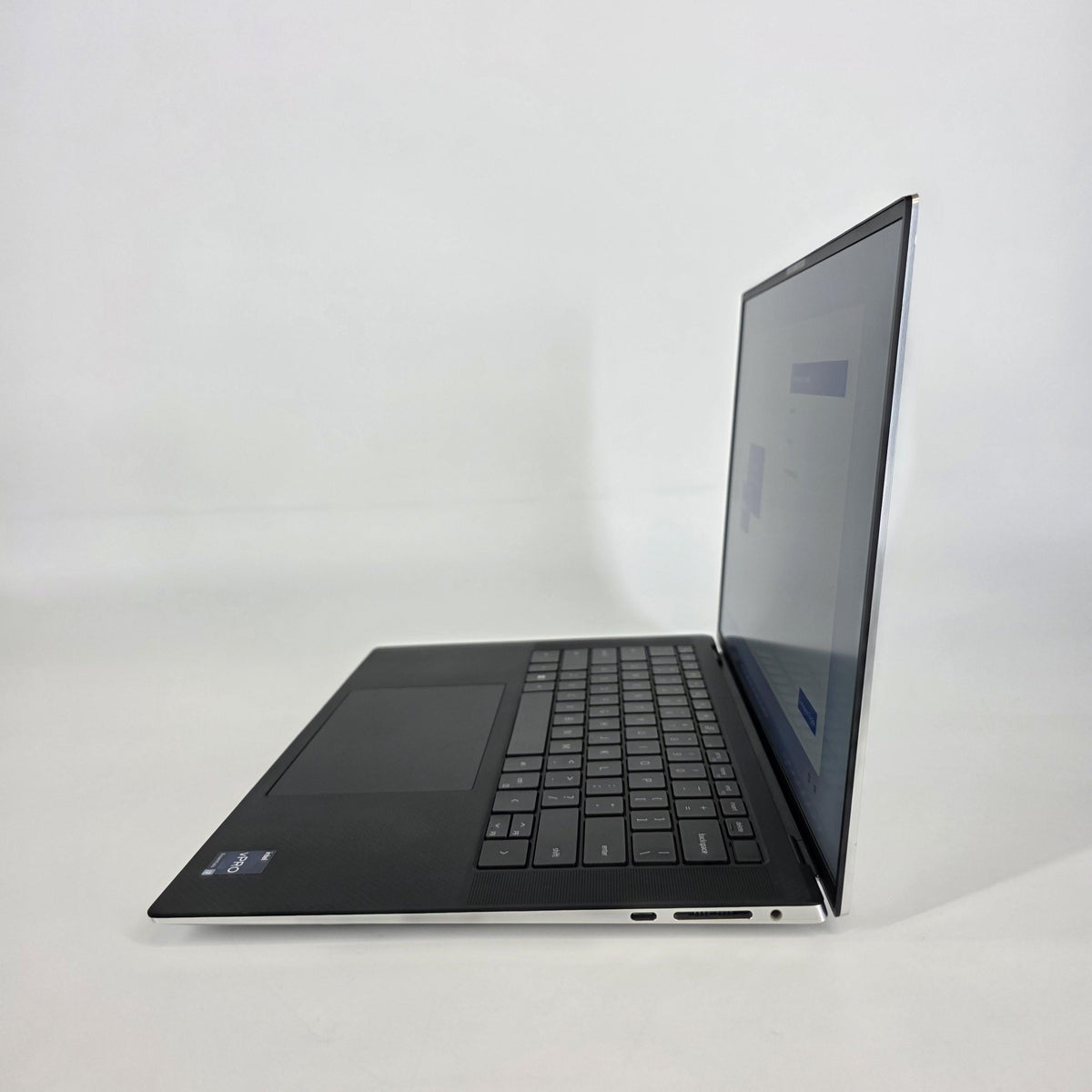 Dell XPS 15 9520 Silver 2.3 GHz Intel Core i7 12th Gen. 64GB RAM 1TB