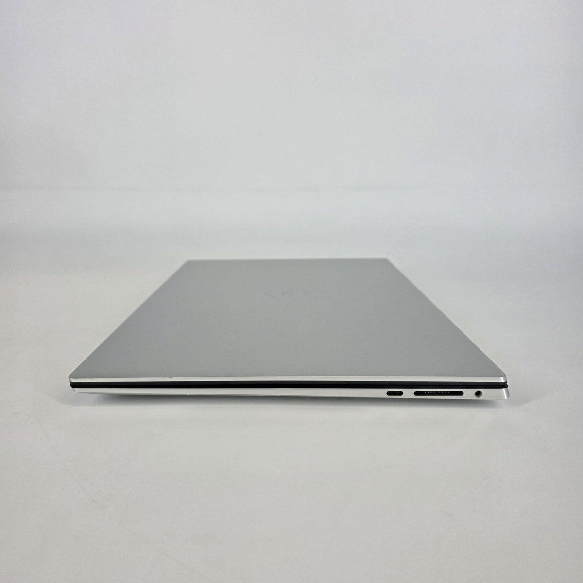Dell XPS 15 9520 Silver 2.3 GHz Intel Core i7 12th Gen. 64GB RAM 1TB