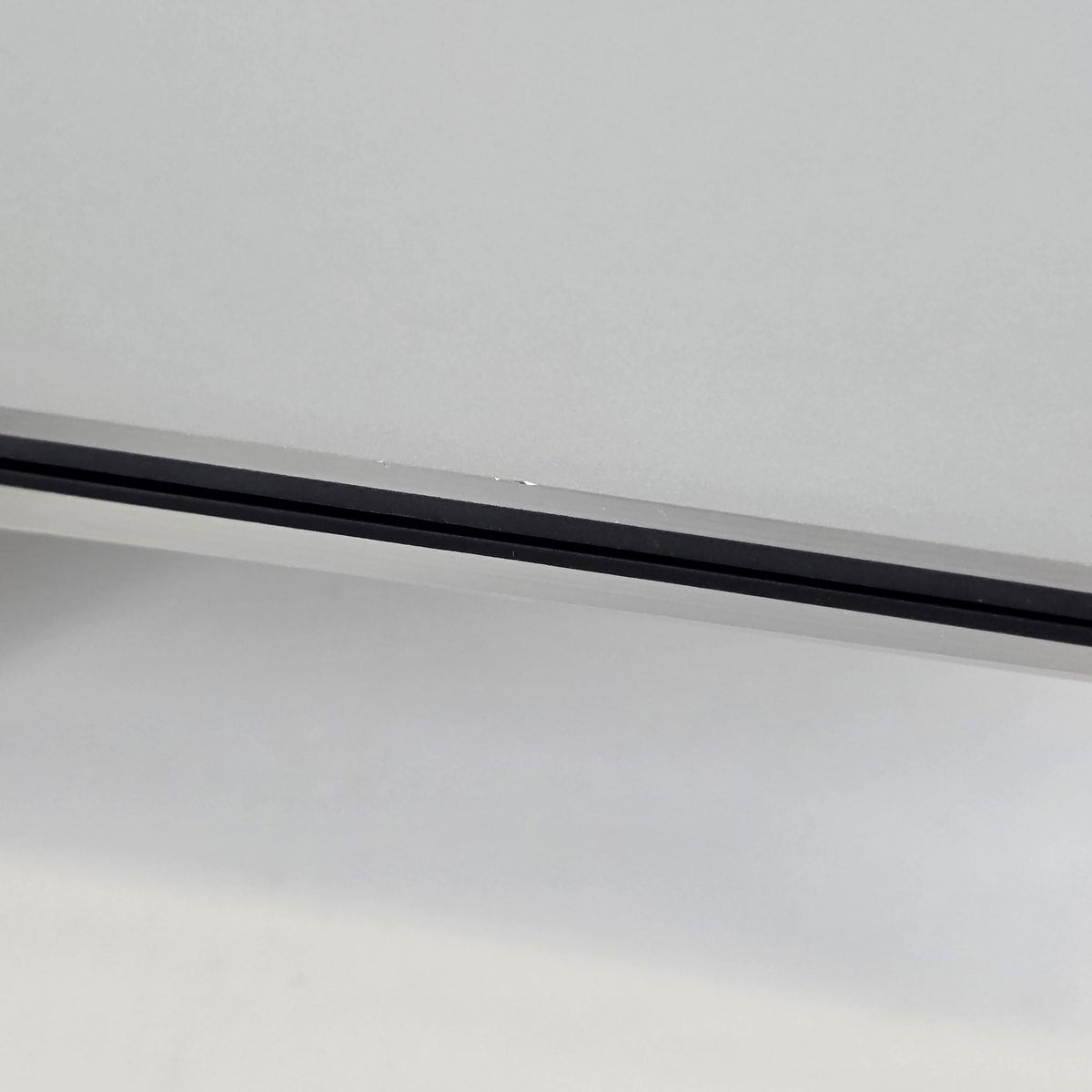 Dell XPS 15 9520 Silver 2.3 GHz Intel Core i7 12th Gen. 64GB RAM 1TB