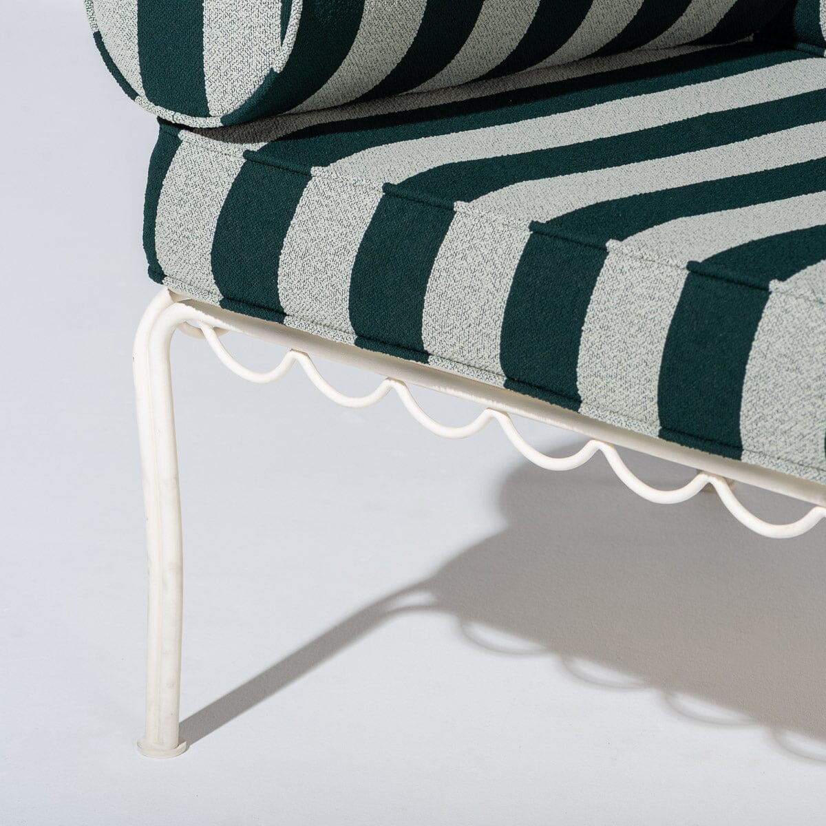 The Al Fresco Love Seat