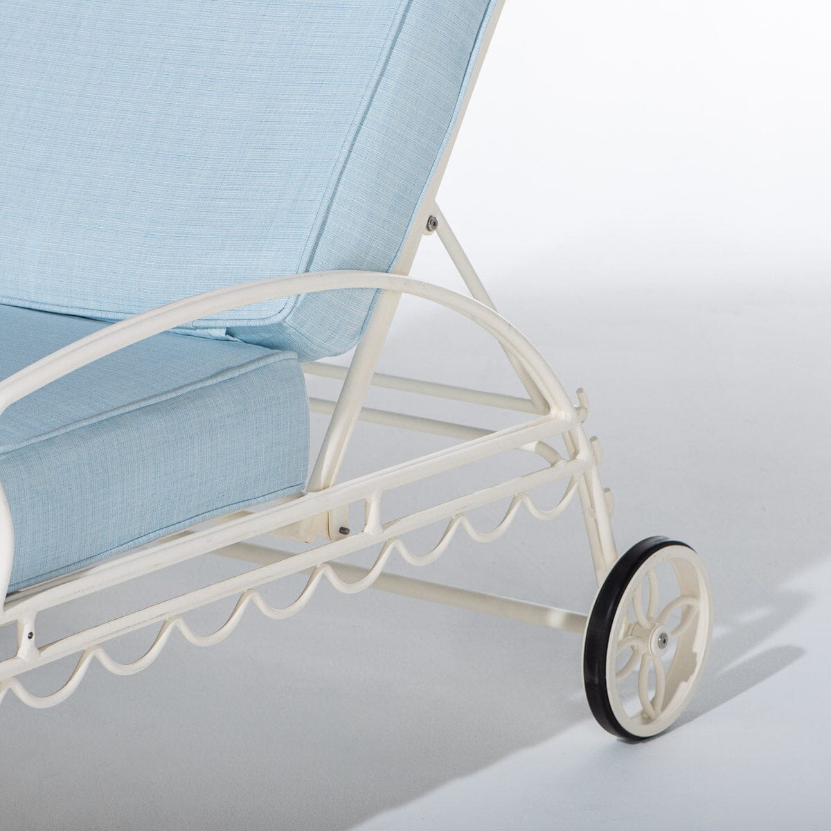 The Al Fresco Sun Lounger