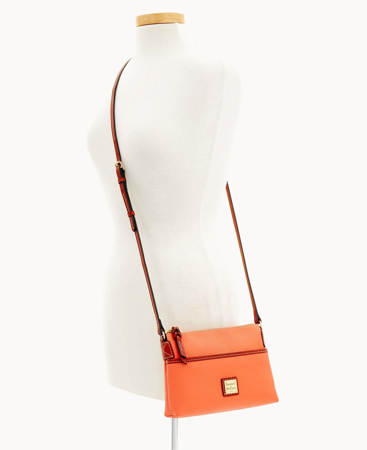 Pebble Grain Ginger Crossbody