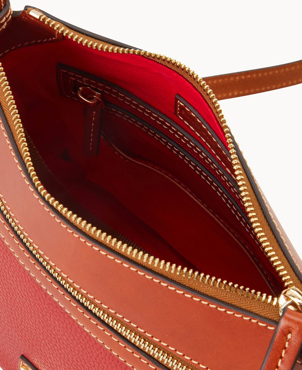 Pebble Grain Crossbody 25
