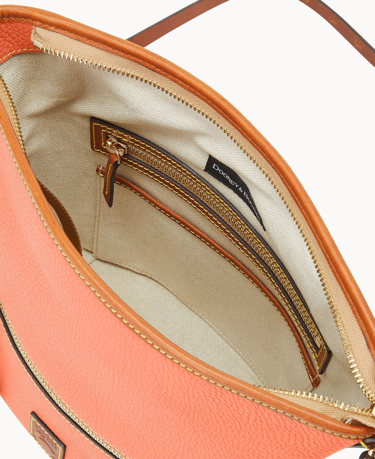 Pebble Grain Zip Sac