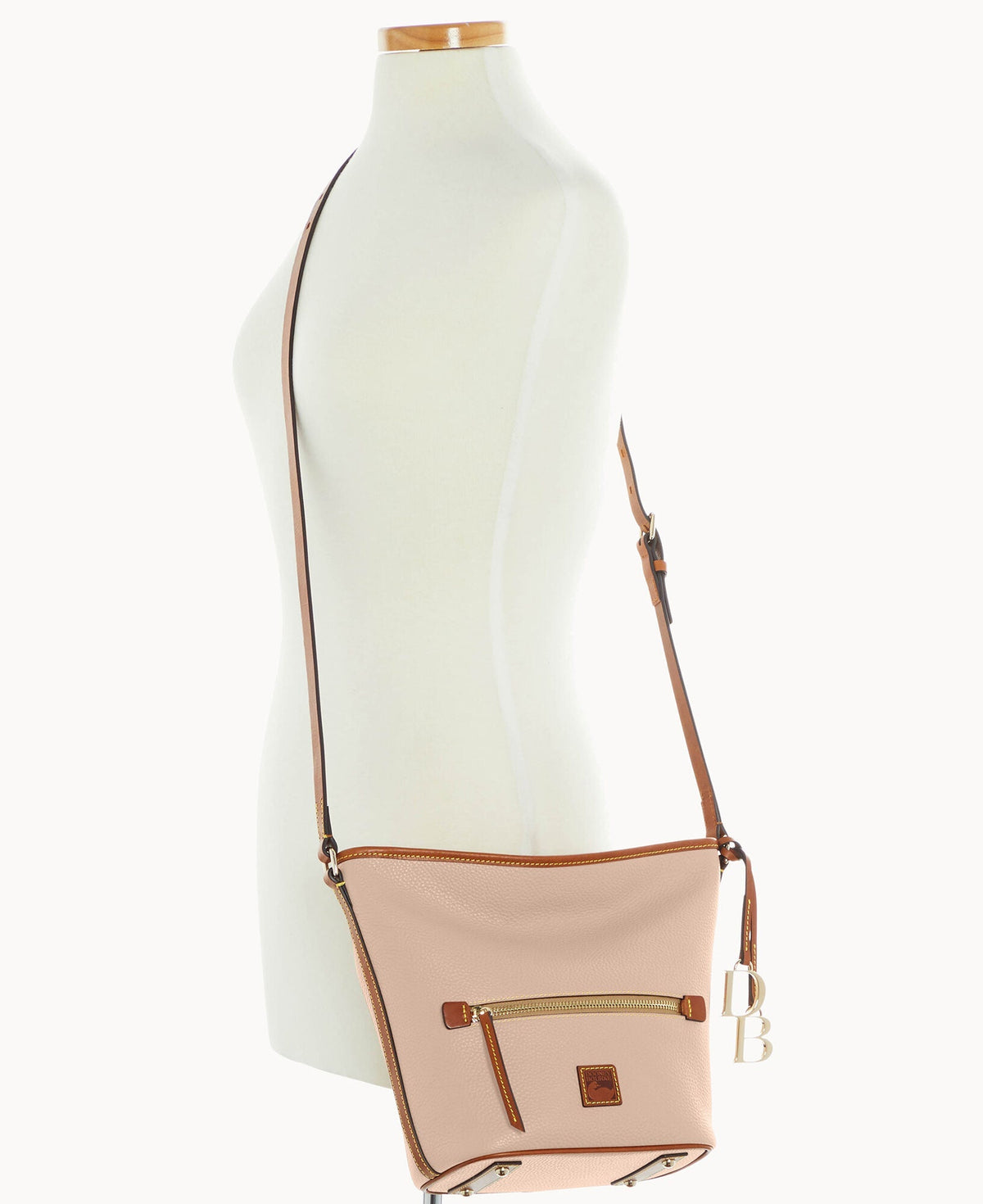 Pebble Grain Zip Sac