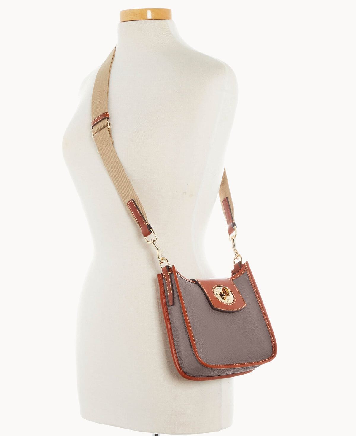 Pebble Turnlock Messenger 20