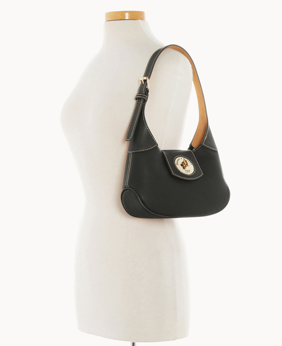 Pebble Turnlock Hobo 26