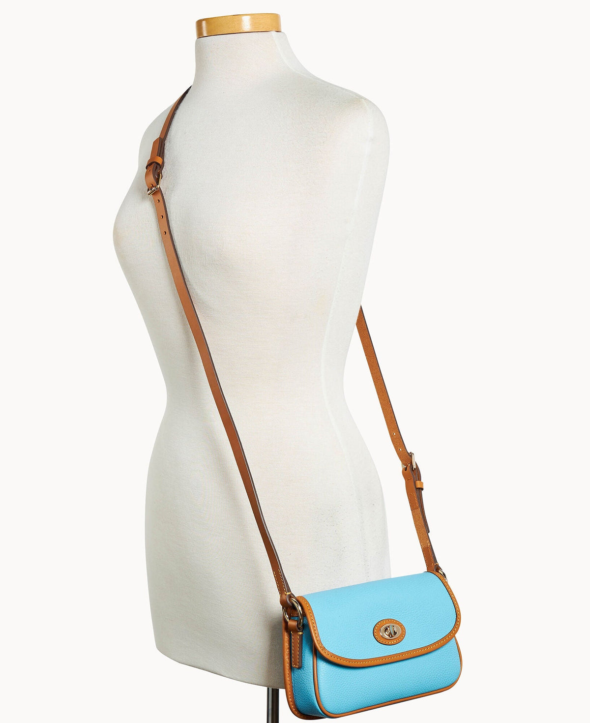 Pebble Grain Turnlock Crossbody 22