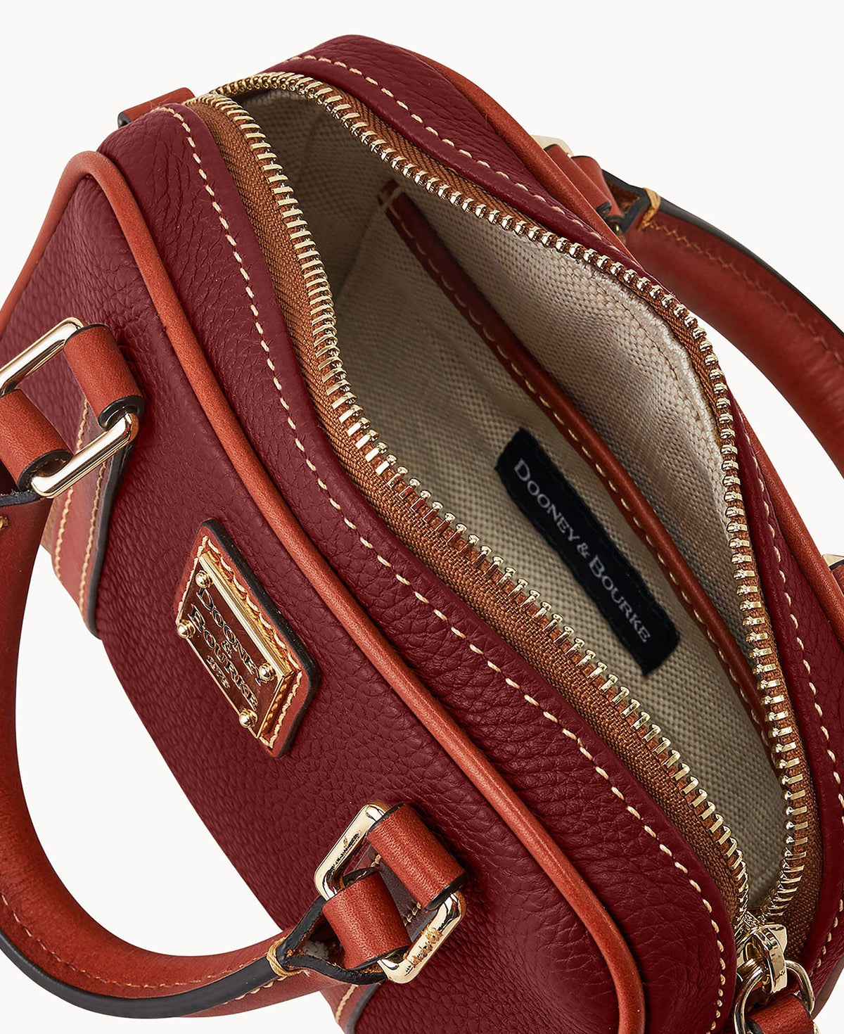 Pebble Grain Satchel 20
