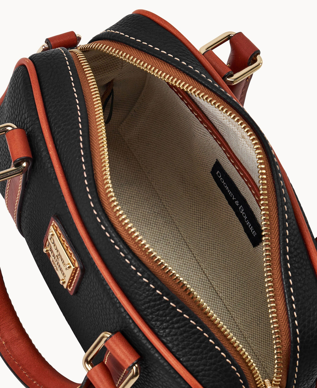 Pebble Grain Satchel 24