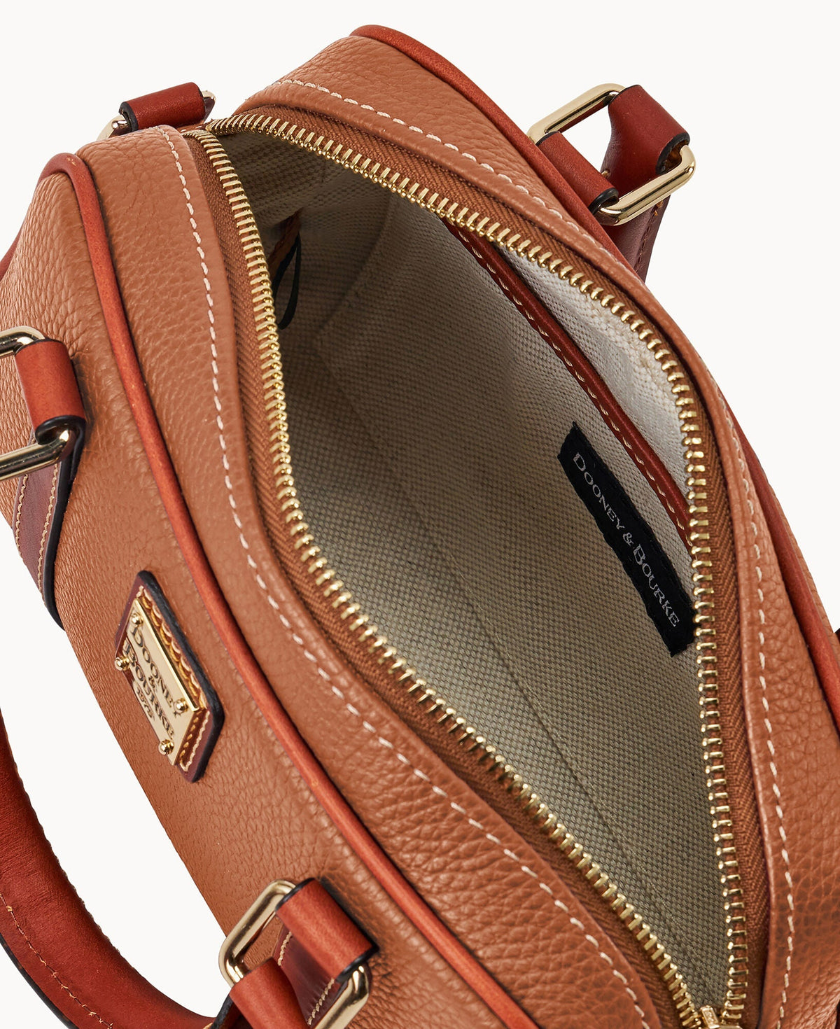 Pebble Grain Satchel 24