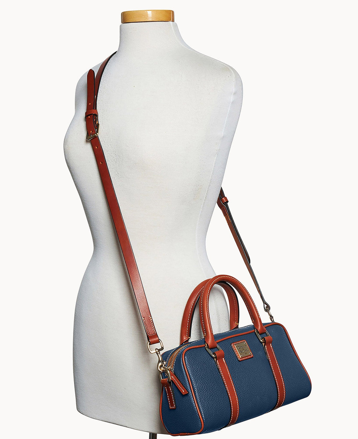 Pebble Grain Satchel 28