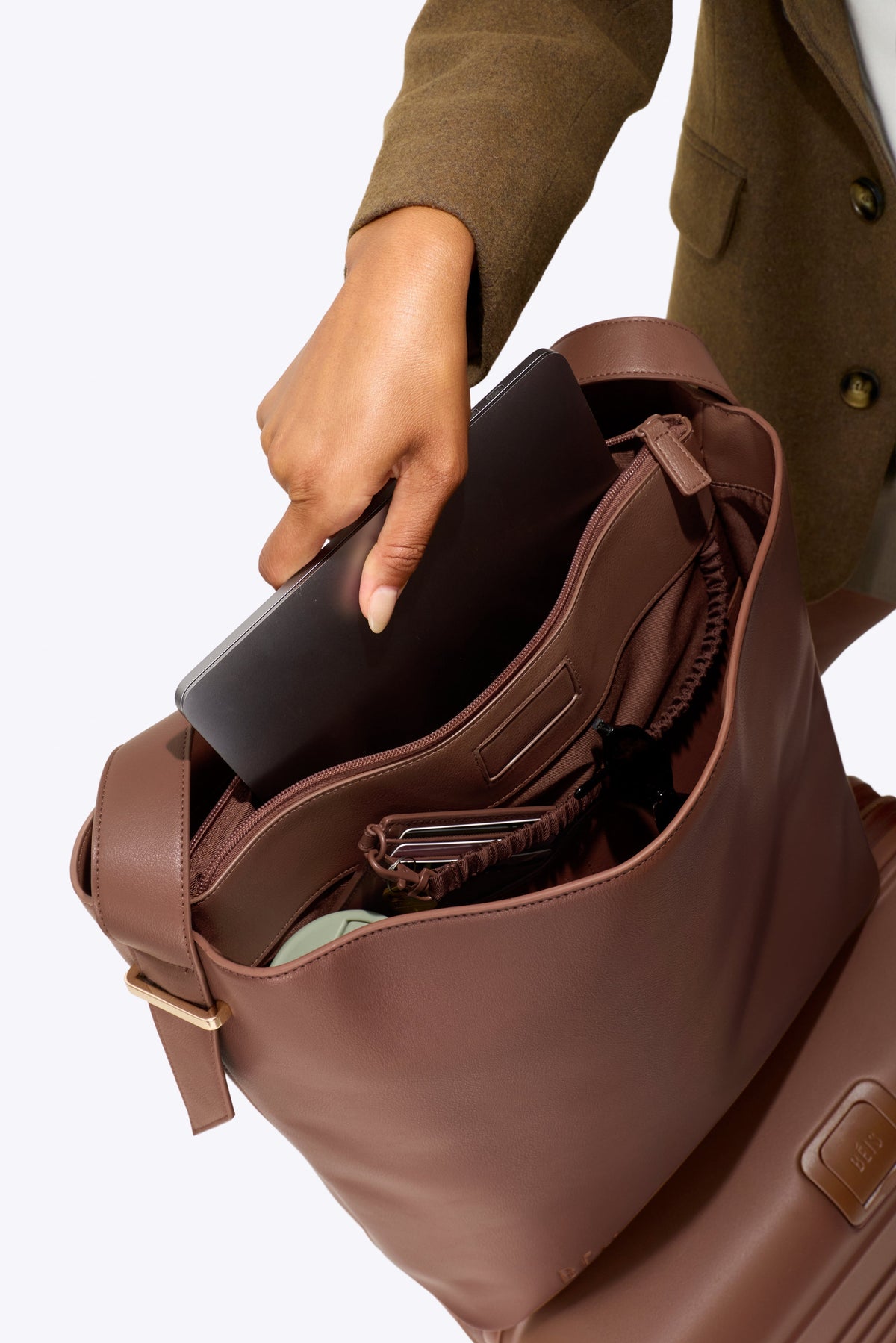 The Essential Tote in Maple