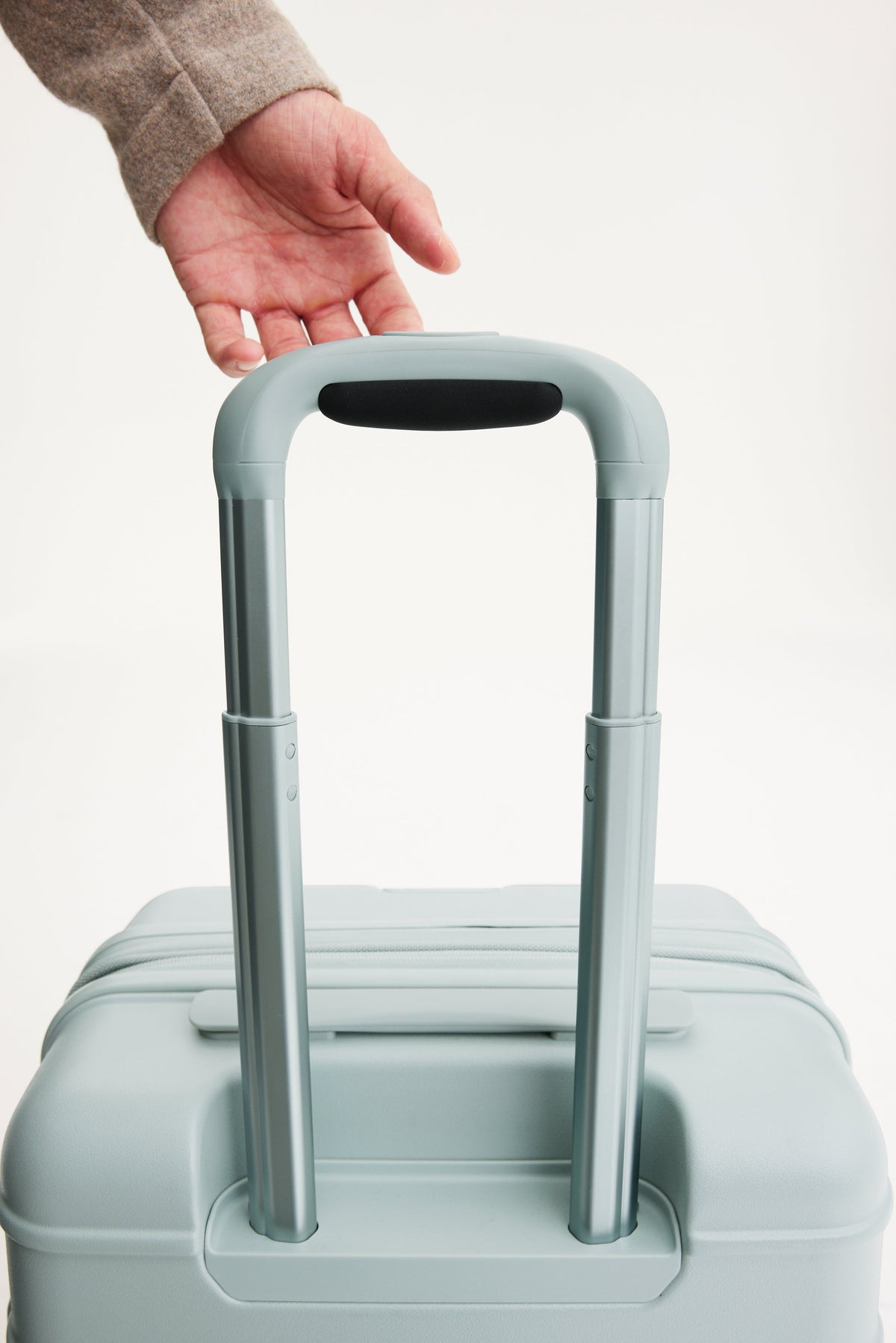 Resale The Carry-On Roller in Slate