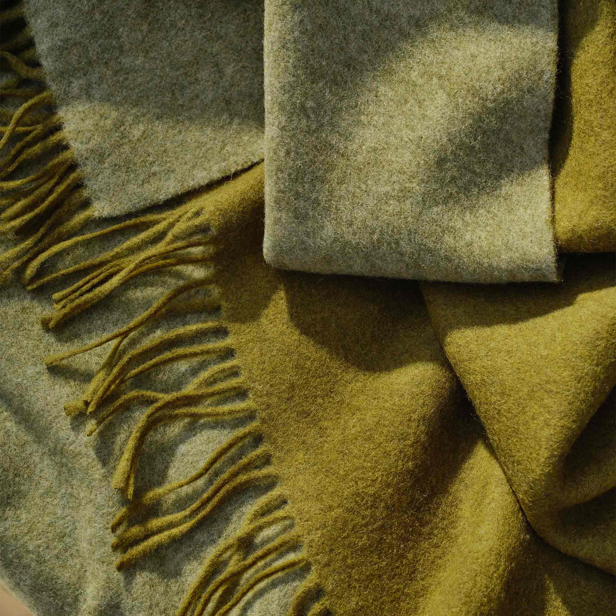 Two-Toned Lambswool Throw Blanket