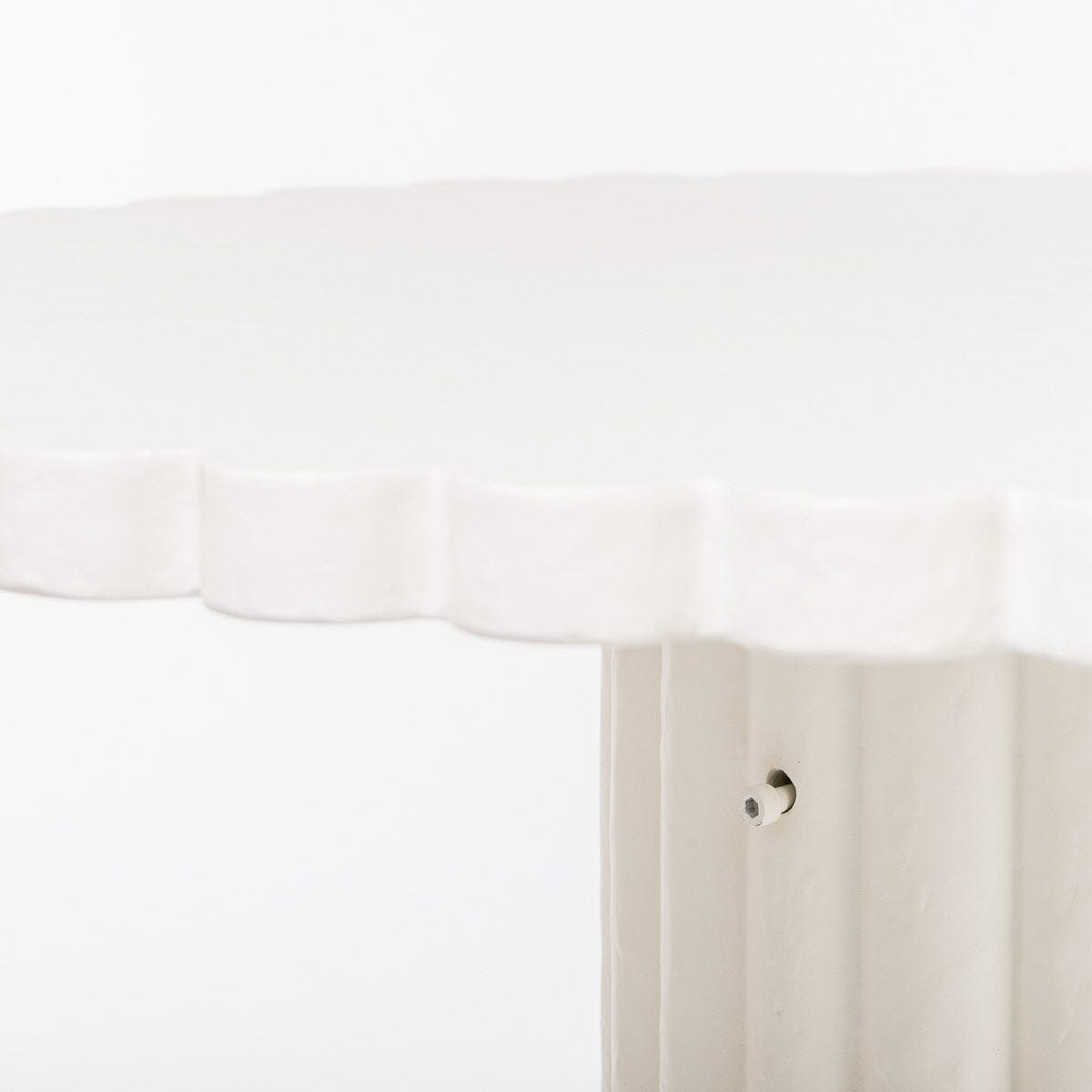 The Daisy Dining Table
