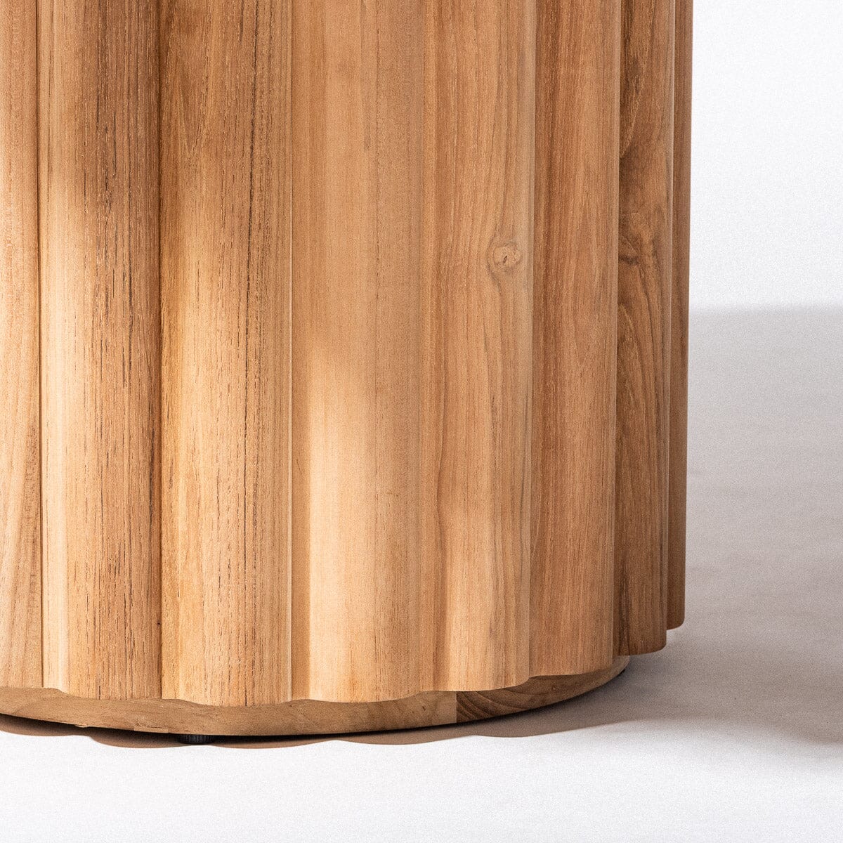 The Daisy Dining Table
