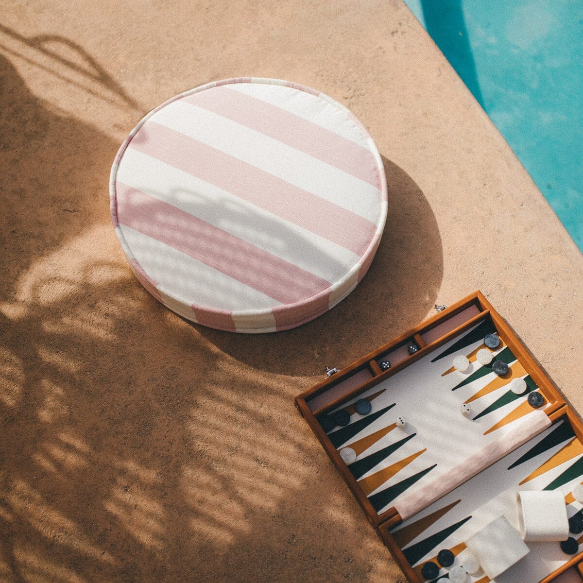 The Circular Pillow