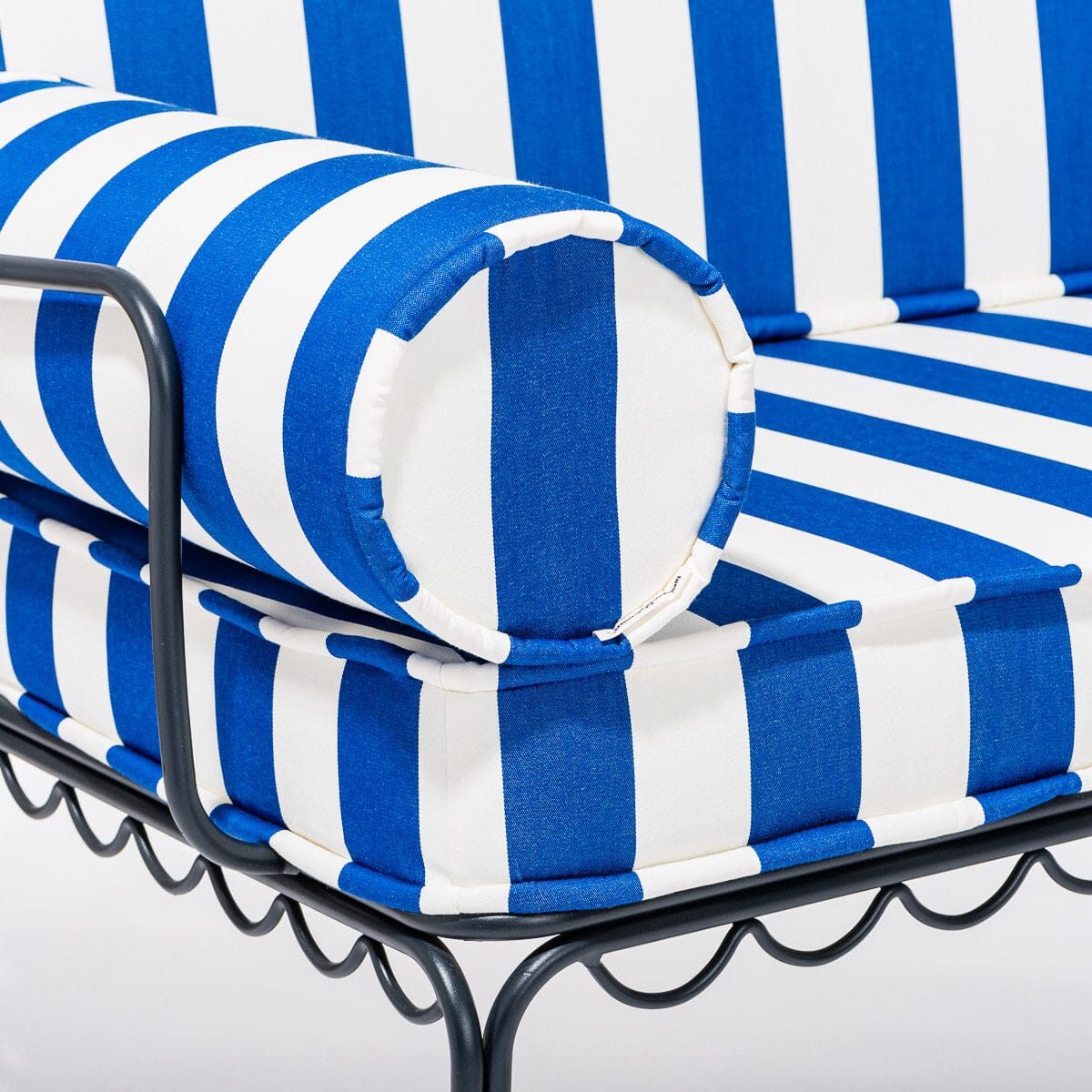 The Al Fresco Love Seat