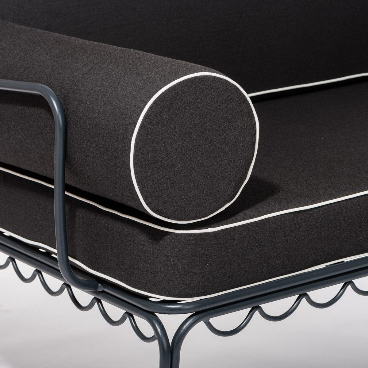 The Al Fresco Love Seat
