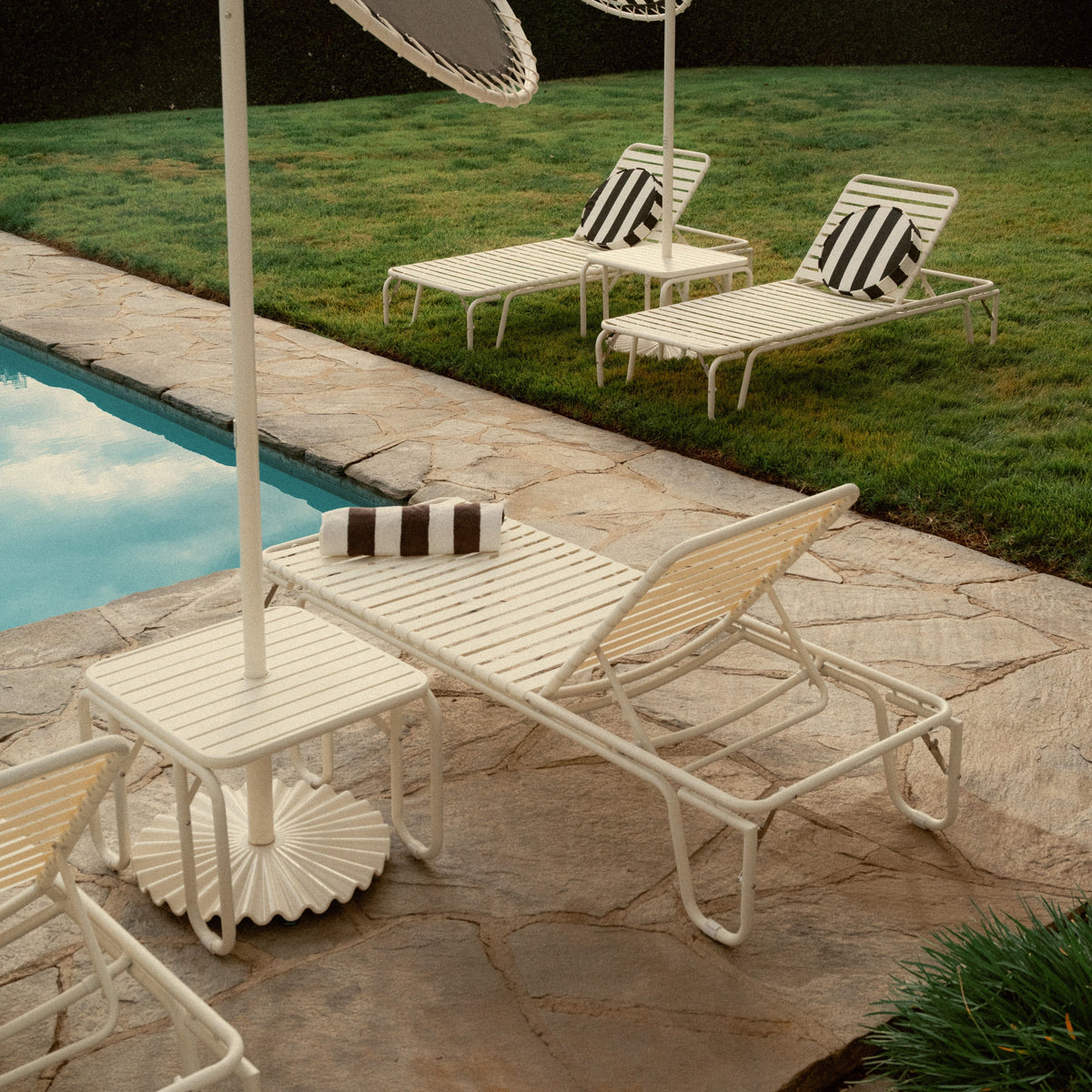 The Sunliner Side Table