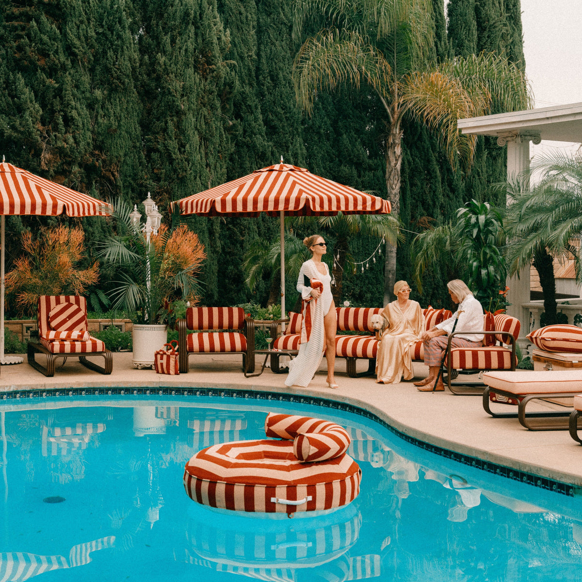 The Canvas Pool Ring