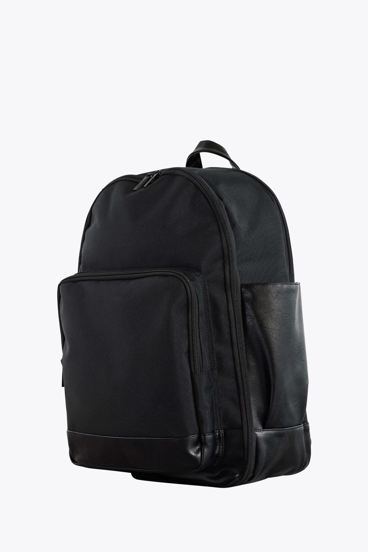 Resale The Travel Backpack in Black