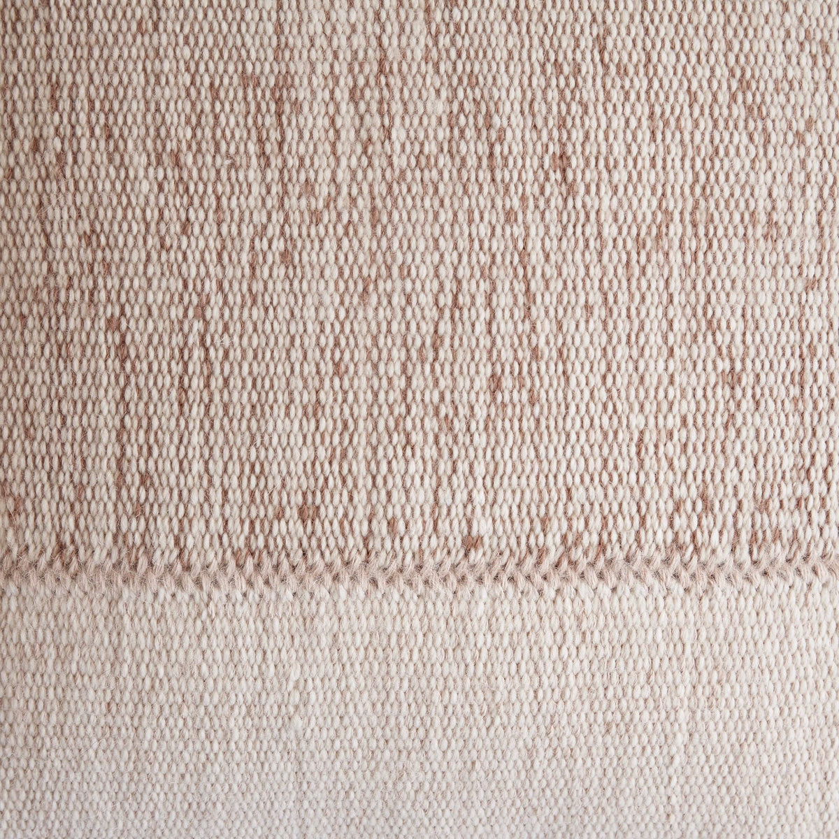 Claro Pillow