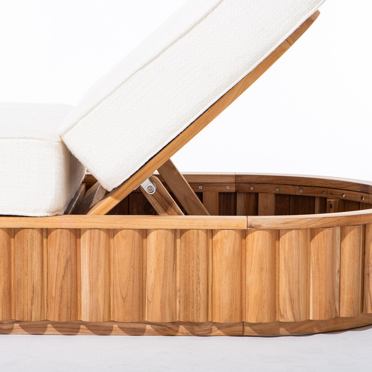 The Daisy Sun Lounger