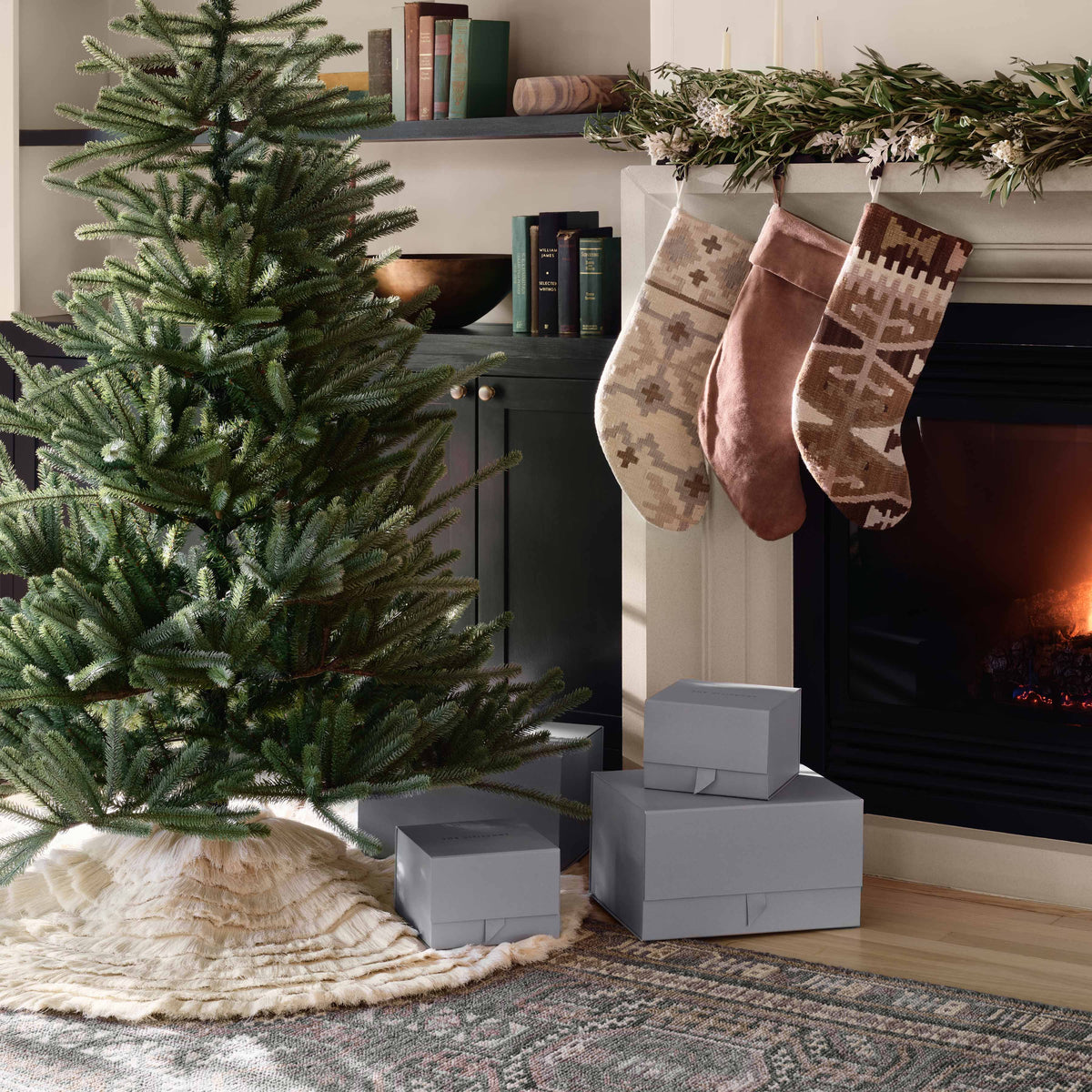Dorada Tree Skirt