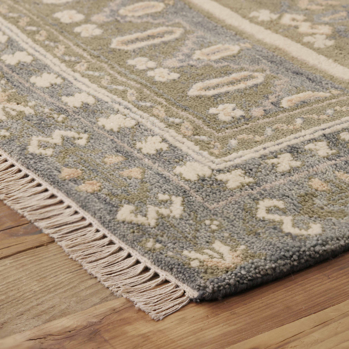 Evelyn Hand-Knotted Area Rug