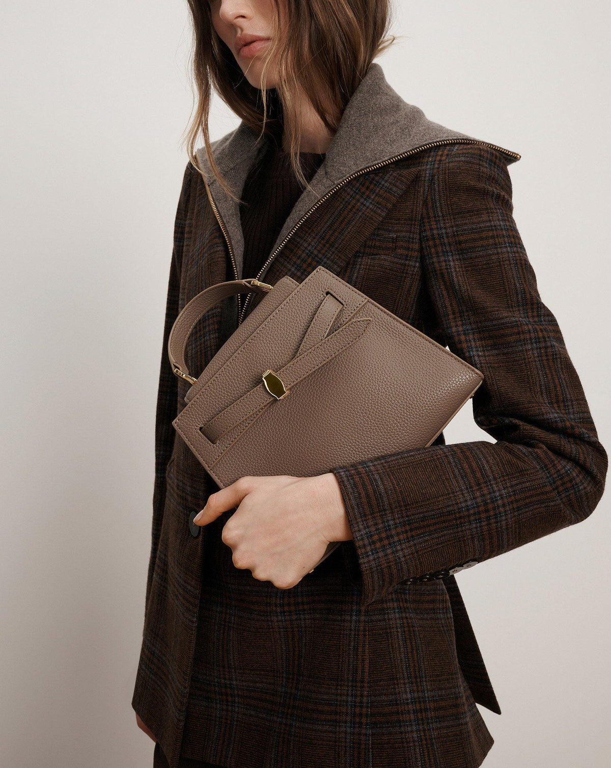 Veronica Beard Dash Top-Handle Bag
