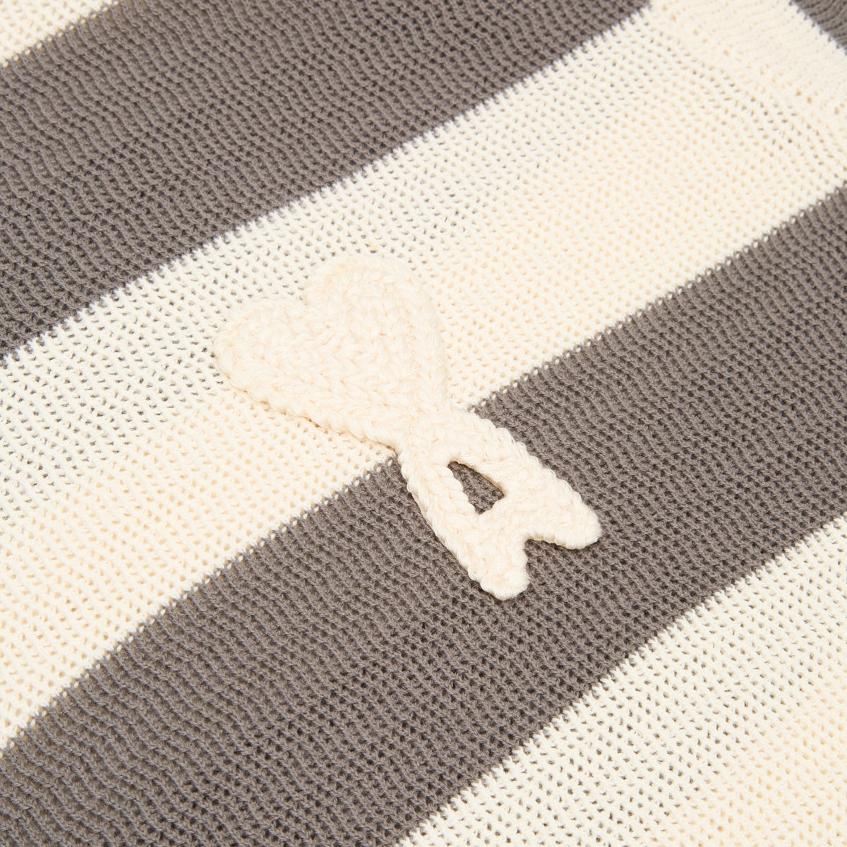 AMI Paris Short Sleeves Polo With AMI De Couer Patch (Blanc creme/Carbone)