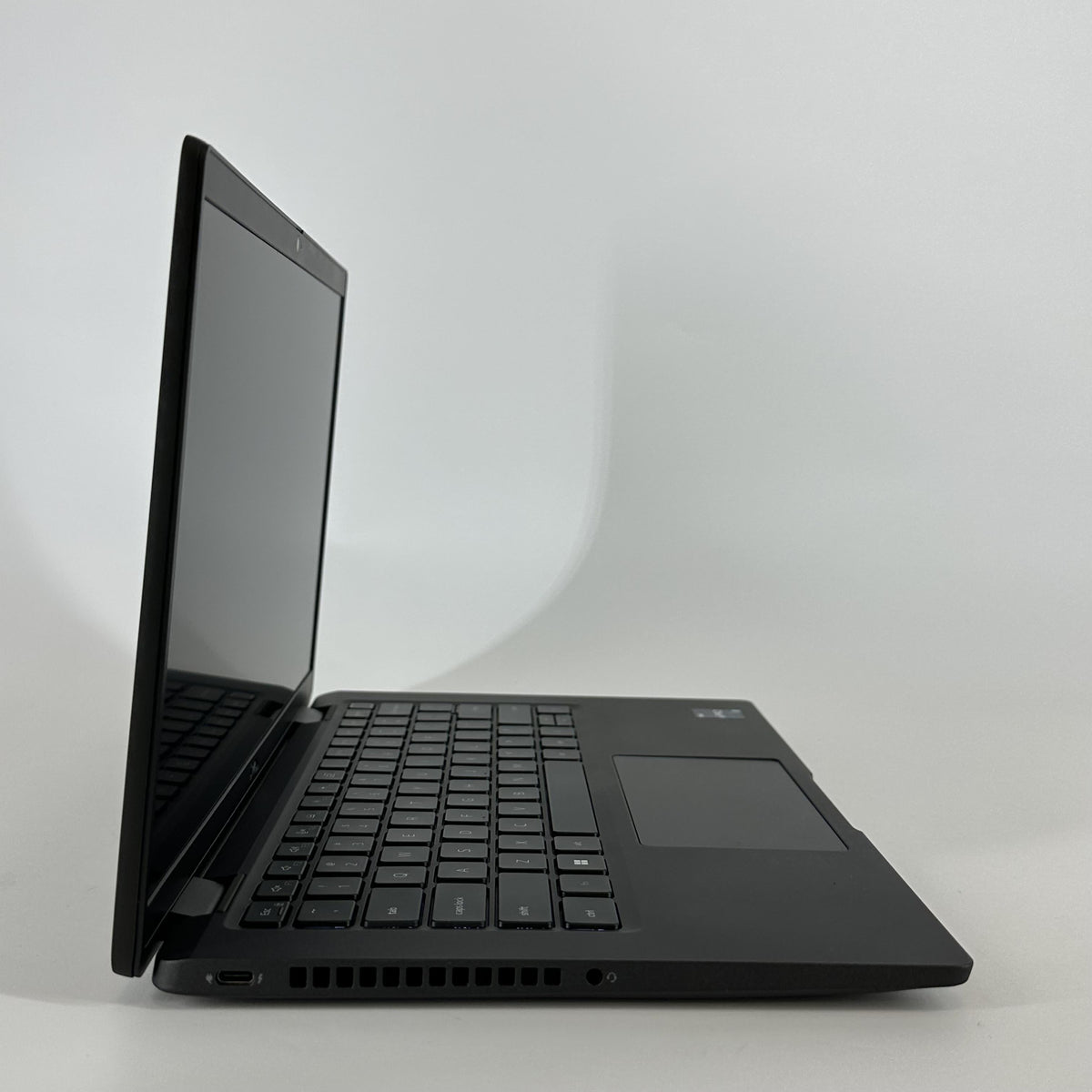 Dell Latitude 7430 14 Black 2.2 GHz Intel Core i7 12th Gen. 16GB RAM