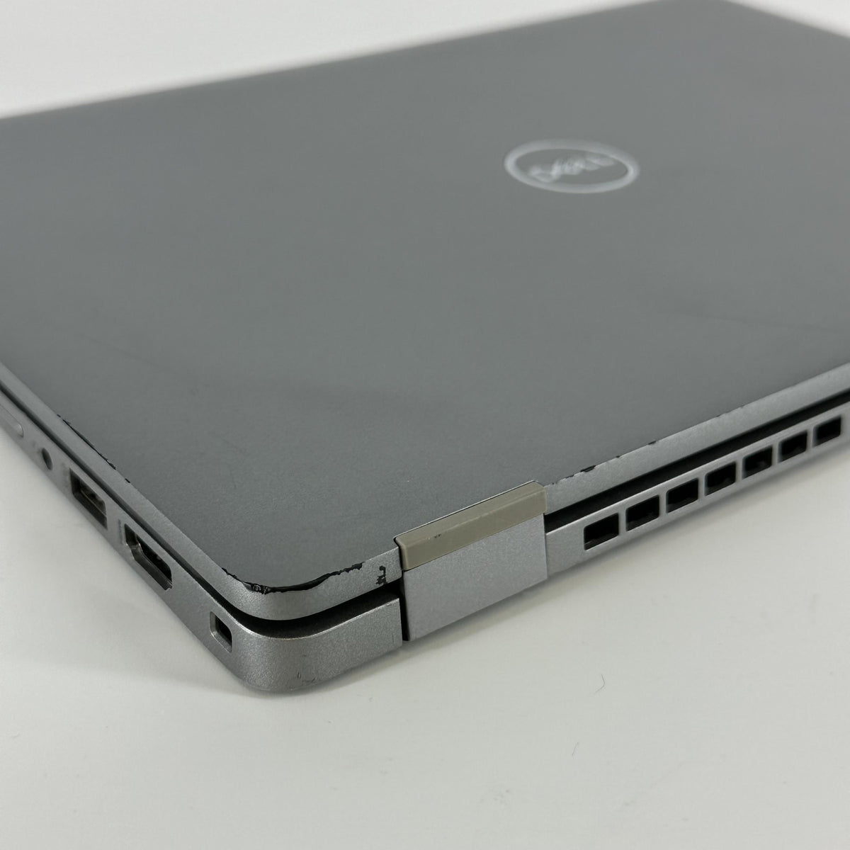 Dell Latitude 5320 13.3 Gray 2.6 GHz Intel Core i5 11th Gen. 8GB RAM