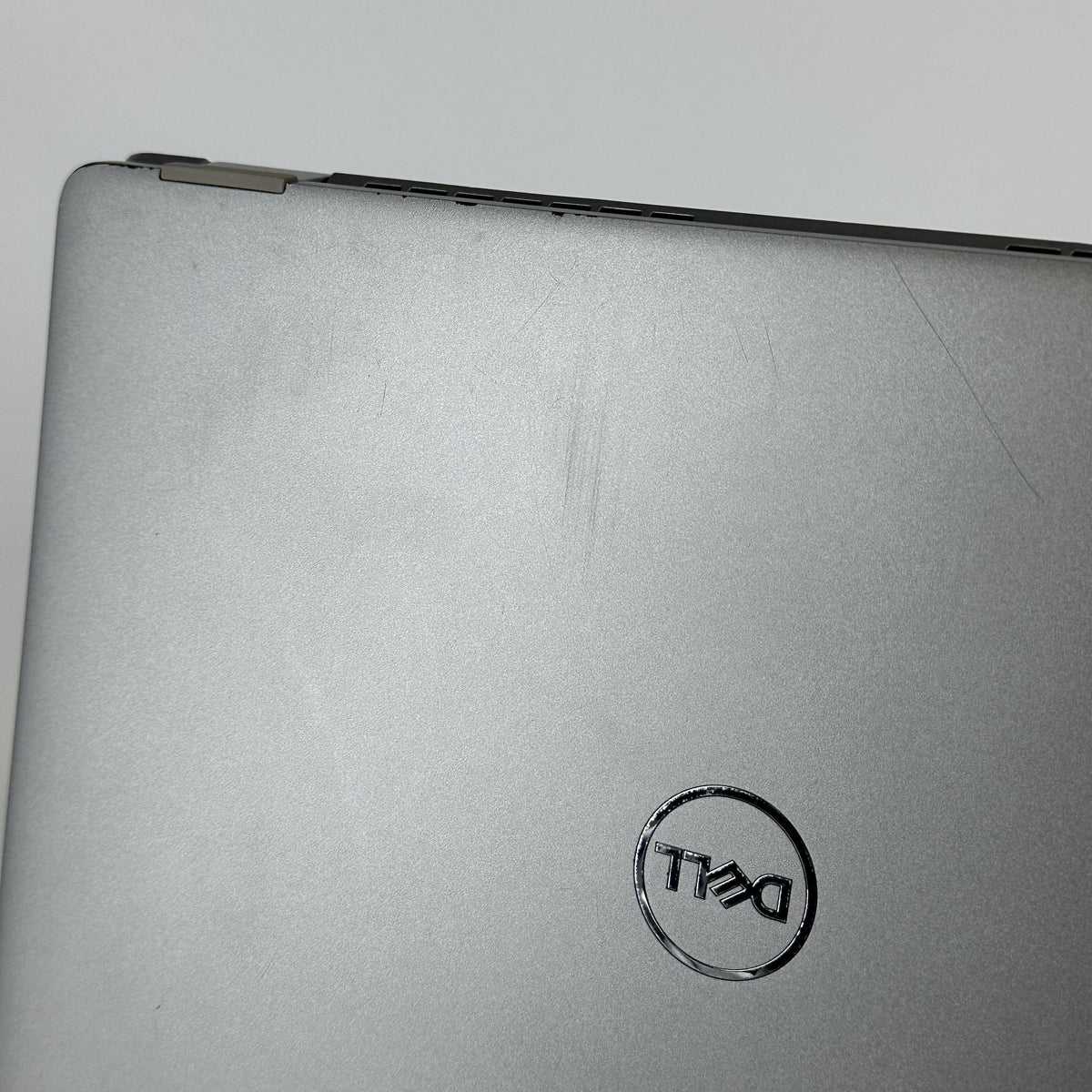 Dell Latitude 5320 13.3 Gray 2.6 GHz Intel Core i5 11th Gen. 8GB RAM