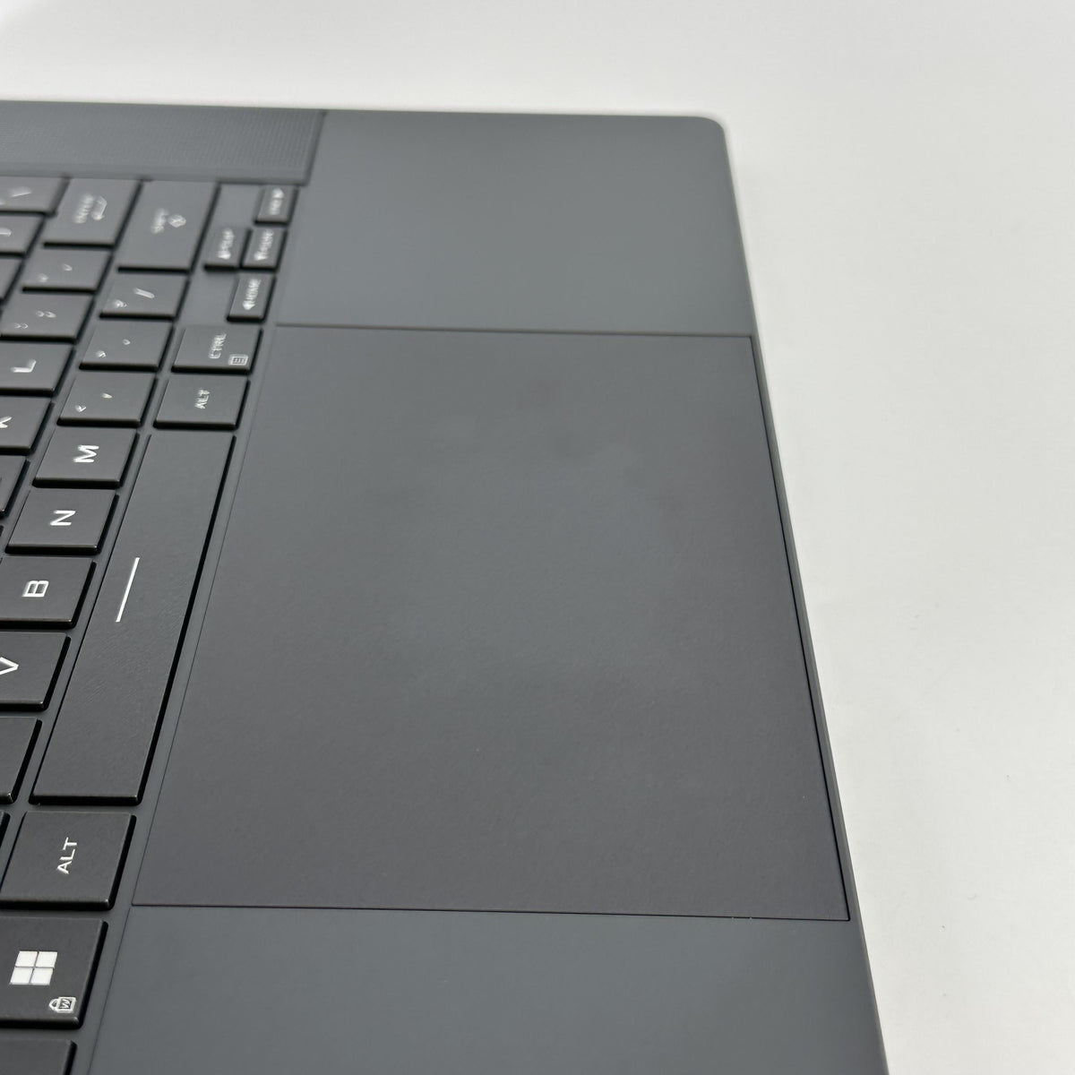 Asus ROG Zephyrus G16 GU605 16 Black 2.5 GHz Intel Core Ultra 9 16GB