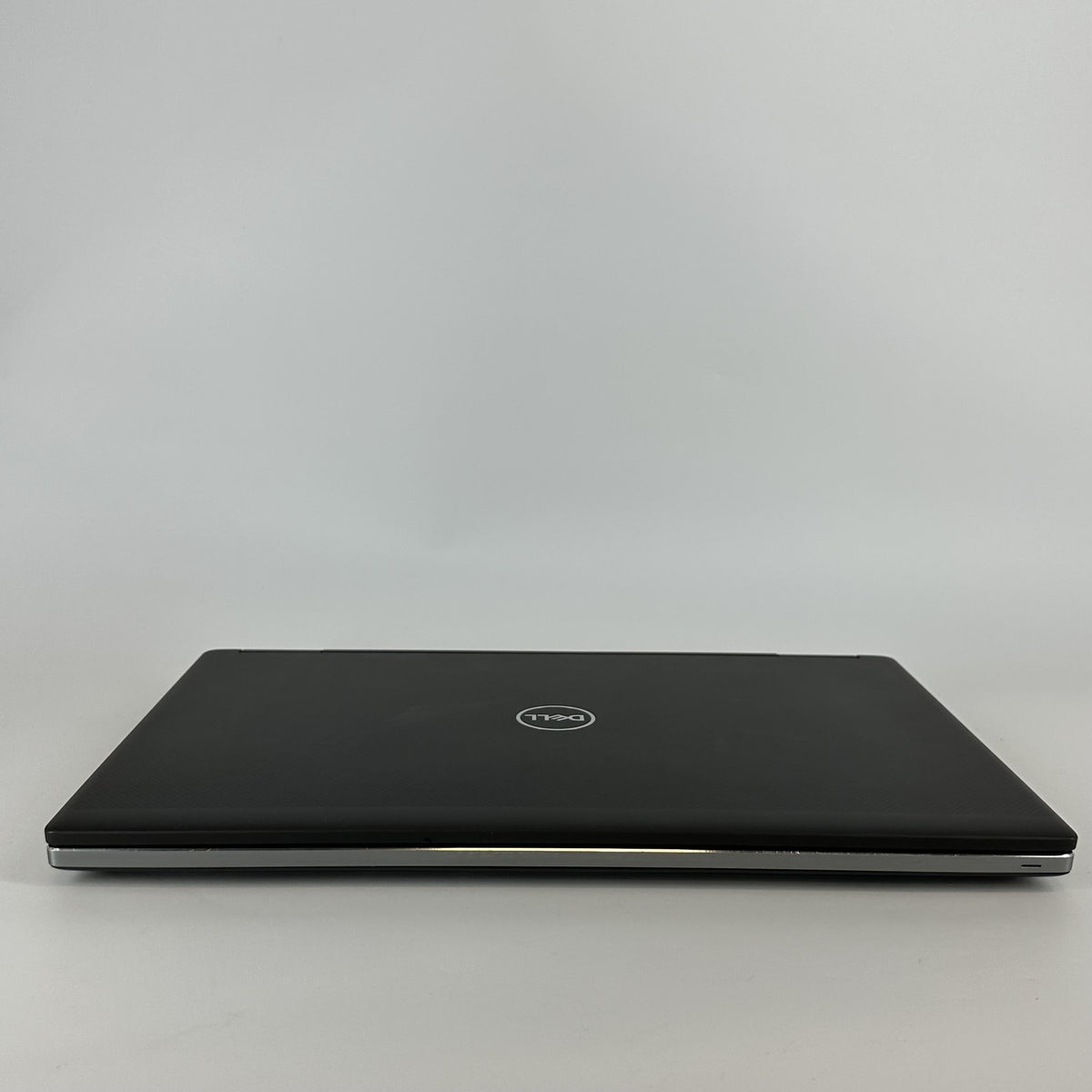 Dell Precision 7740 17.3 Gray 2.6 GHz Intel Core i7 9th Gen. 64GB RAM