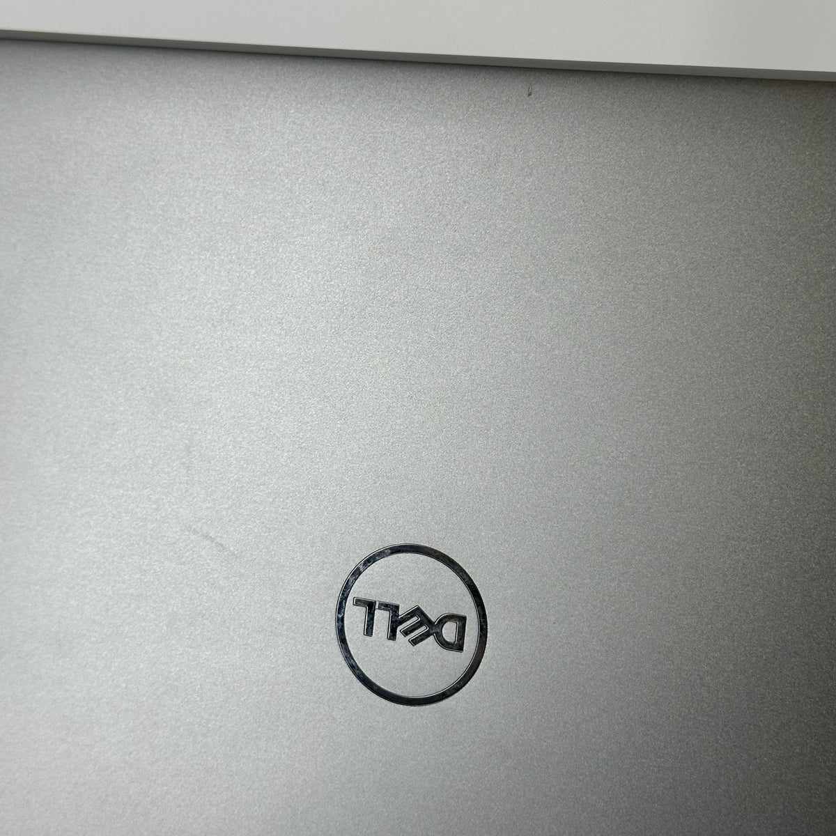 Dell Precision 5470 14 Gray 2.5 GHz Intel Core i9 12th Gen. 32GB RAM