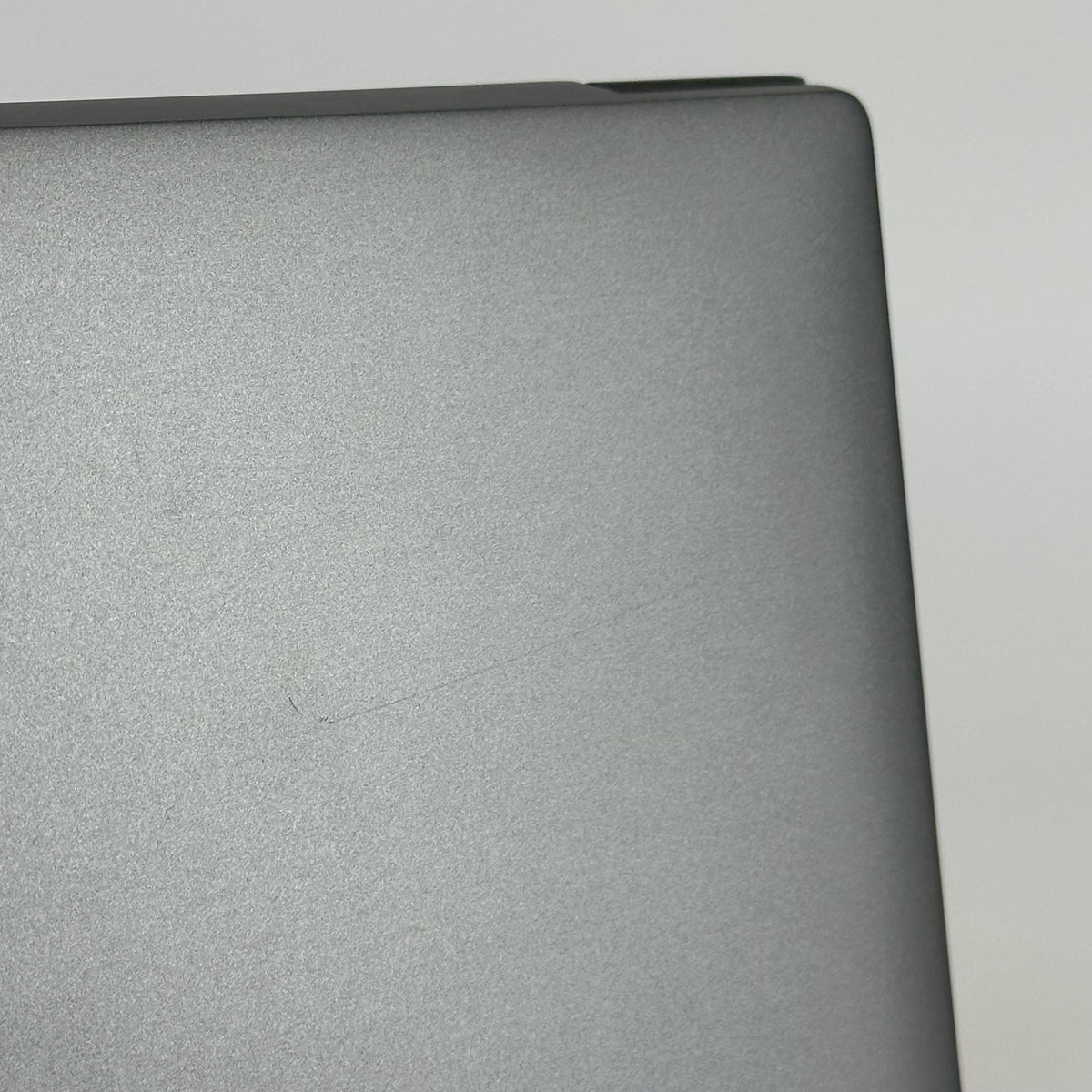 Dell Precision 5470 14 Gray 2.5 GHz Intel Core i9 12th Gen. 32GB RAM