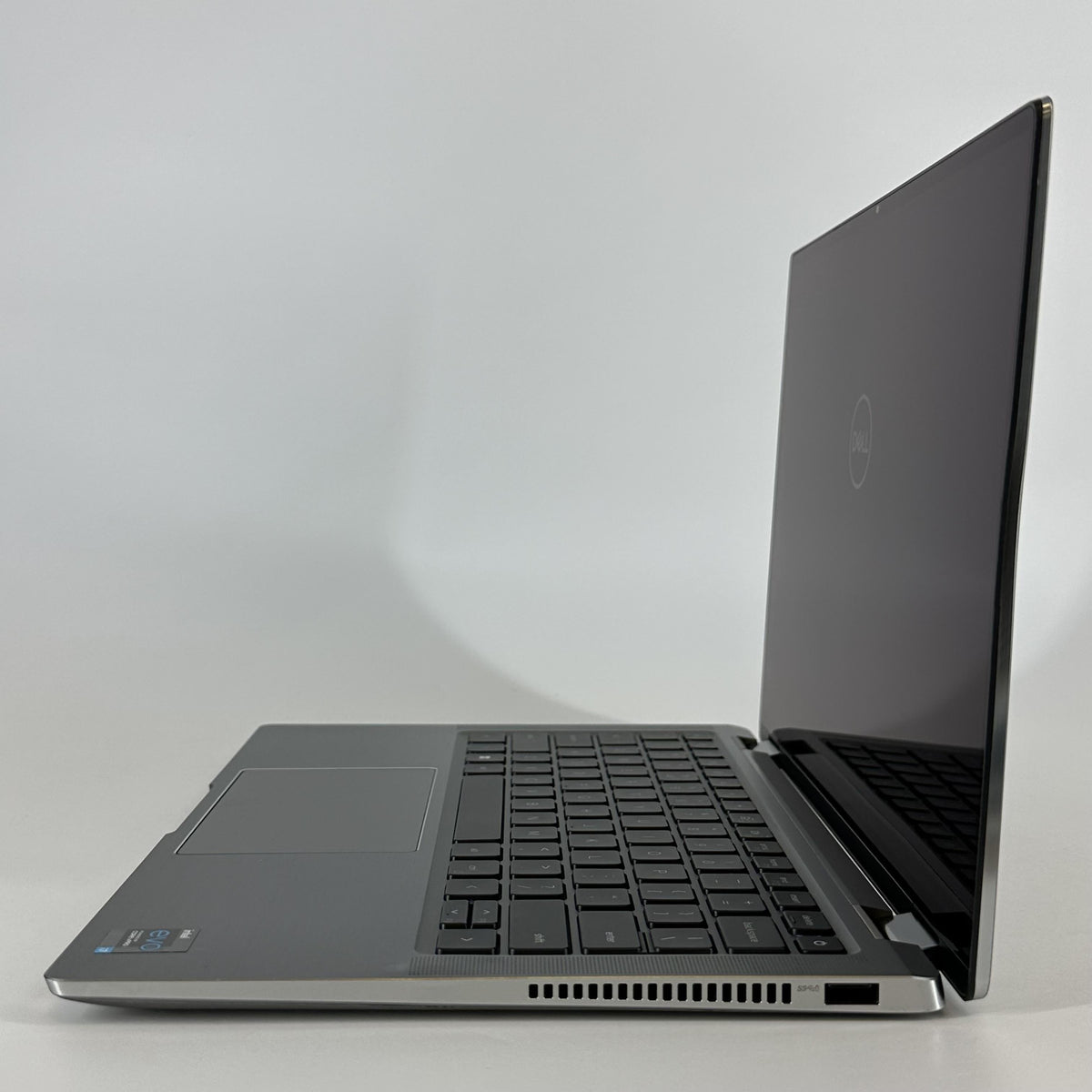 Dell Latitude 9420 (2-in-1) 14 Gray 3.0 GHz Intel Core i7 11th Gen.