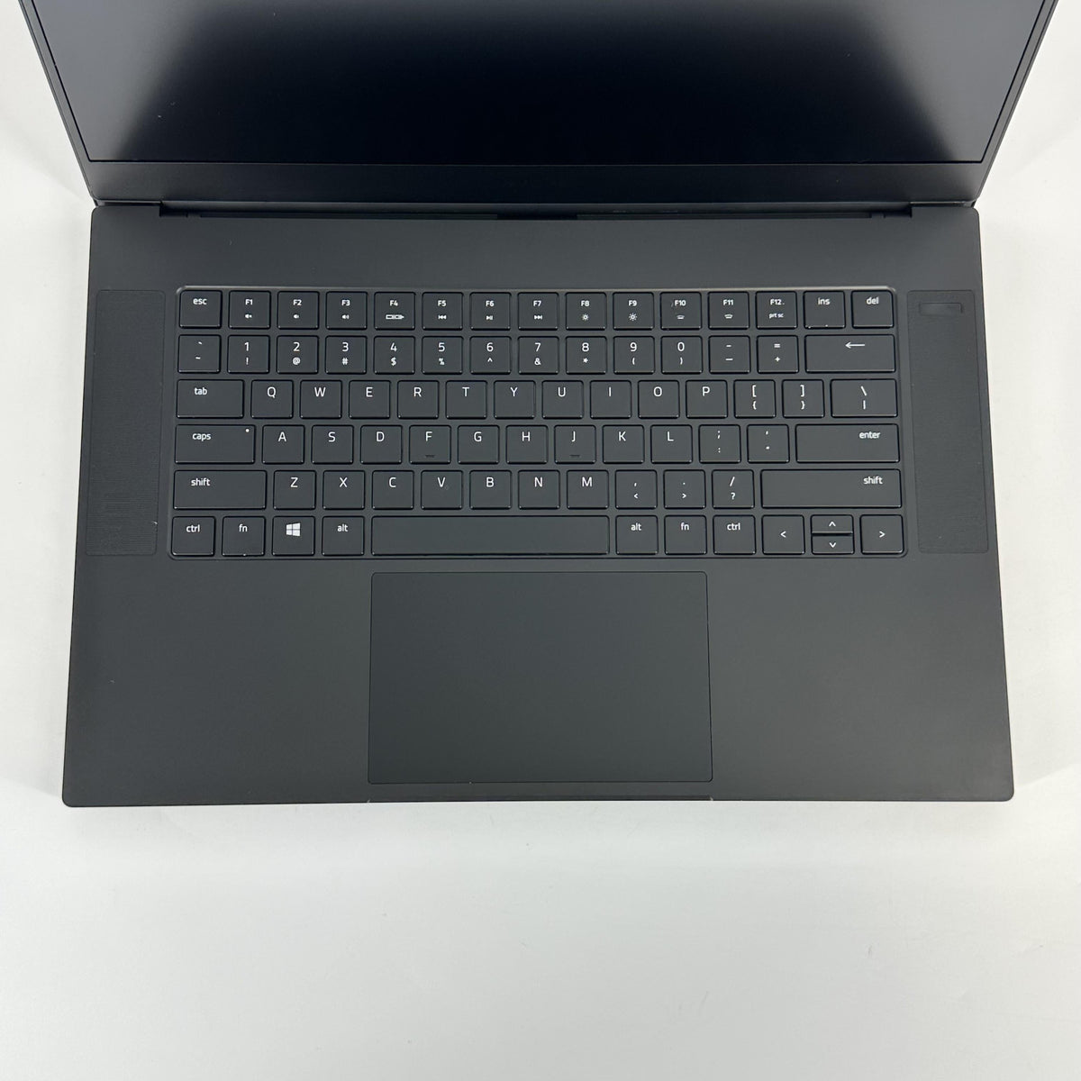 Razer Blade 15 Advanced 2021 Black 2.3 GHz Intel Core i7 11th Gen.