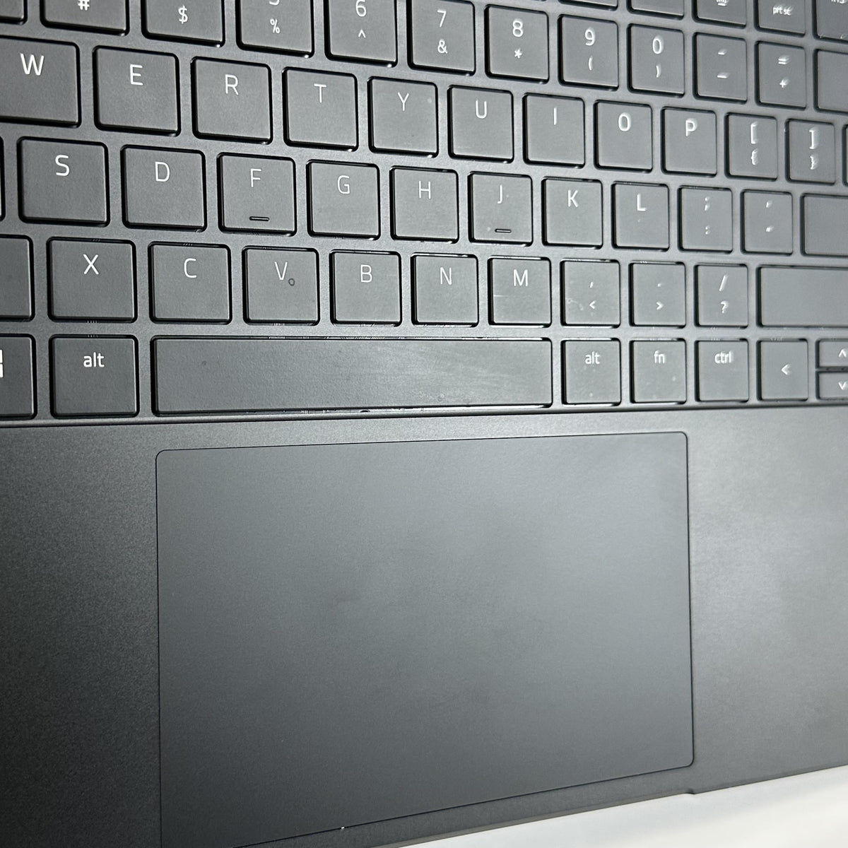 Razer Blade 15 Advanced 2021 Black 2.3 GHz Intel Core i7 11th Gen.