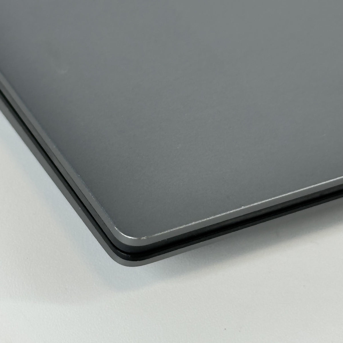 Dell Precision 5570 15.6 Gray 2.4 GHz Intel Core i7 12th Gen. 32GB