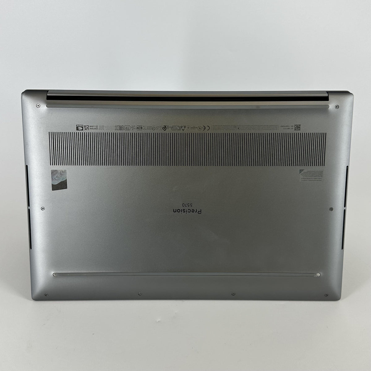 Dell Precision 5570 15.6 Gray 2.4 GHz Intel Core i7 12th Gen. 32GB