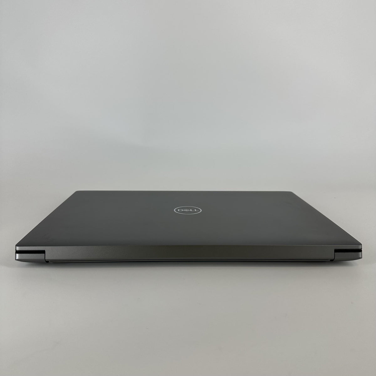 Dell Precision 5690 16 Gray 3.8 GHz Intel Core Ultra 7 32GB RAM 1TB
